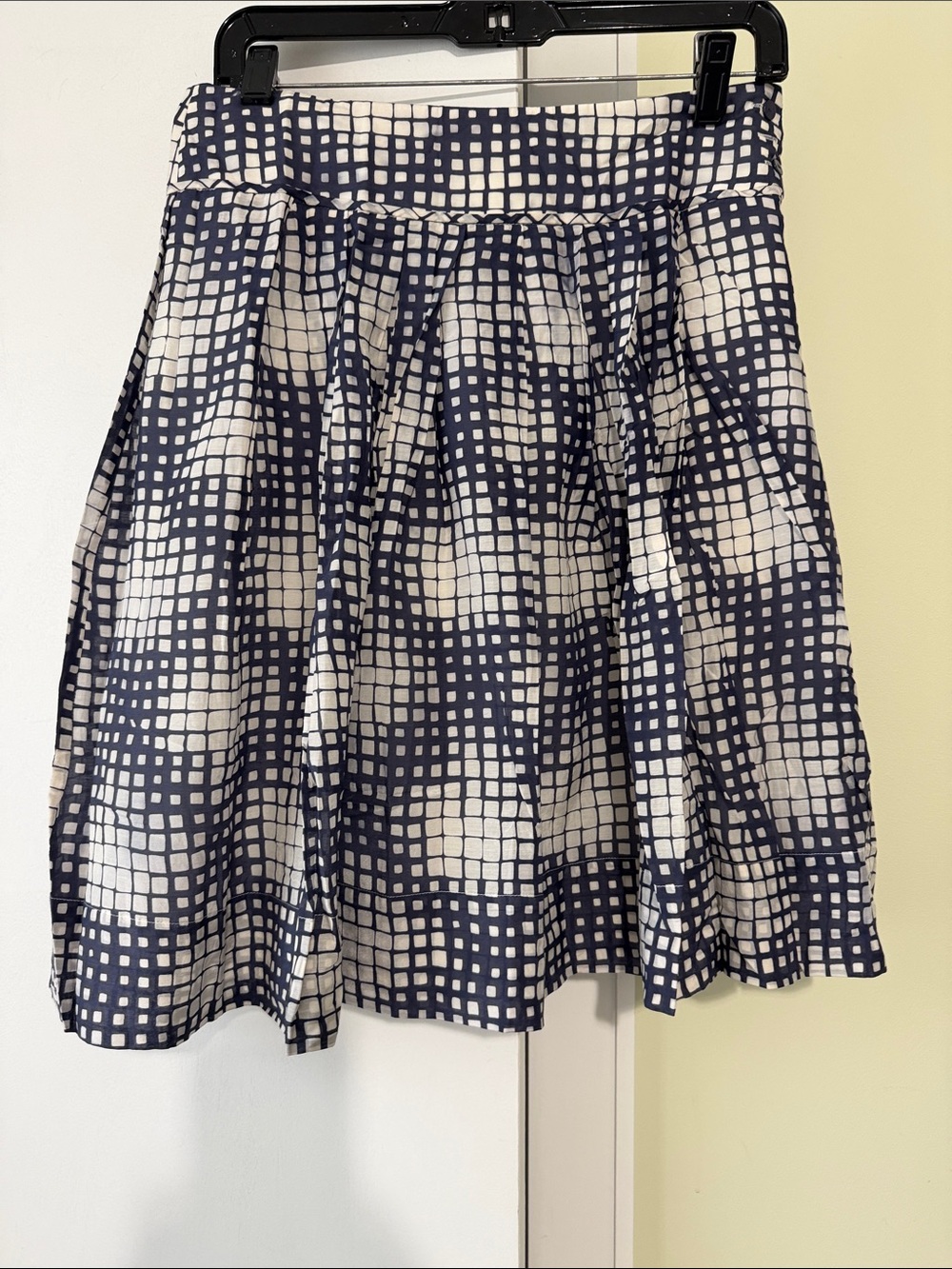 Pure Collection silk cotton Navy  White Grid-Print  pleated Skater Skirt size 4